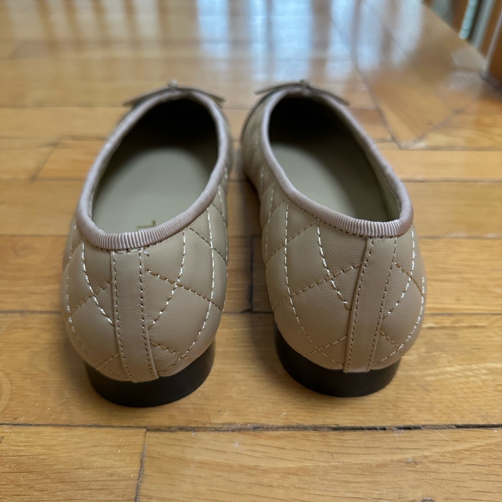 Aged Calfskin Quilted Chanel Cap Toe Ballerina Flats Beige & Black - Picture 5 of 5